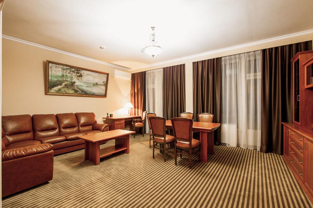 Codru Hotel Chisinau Eksteriør bilde