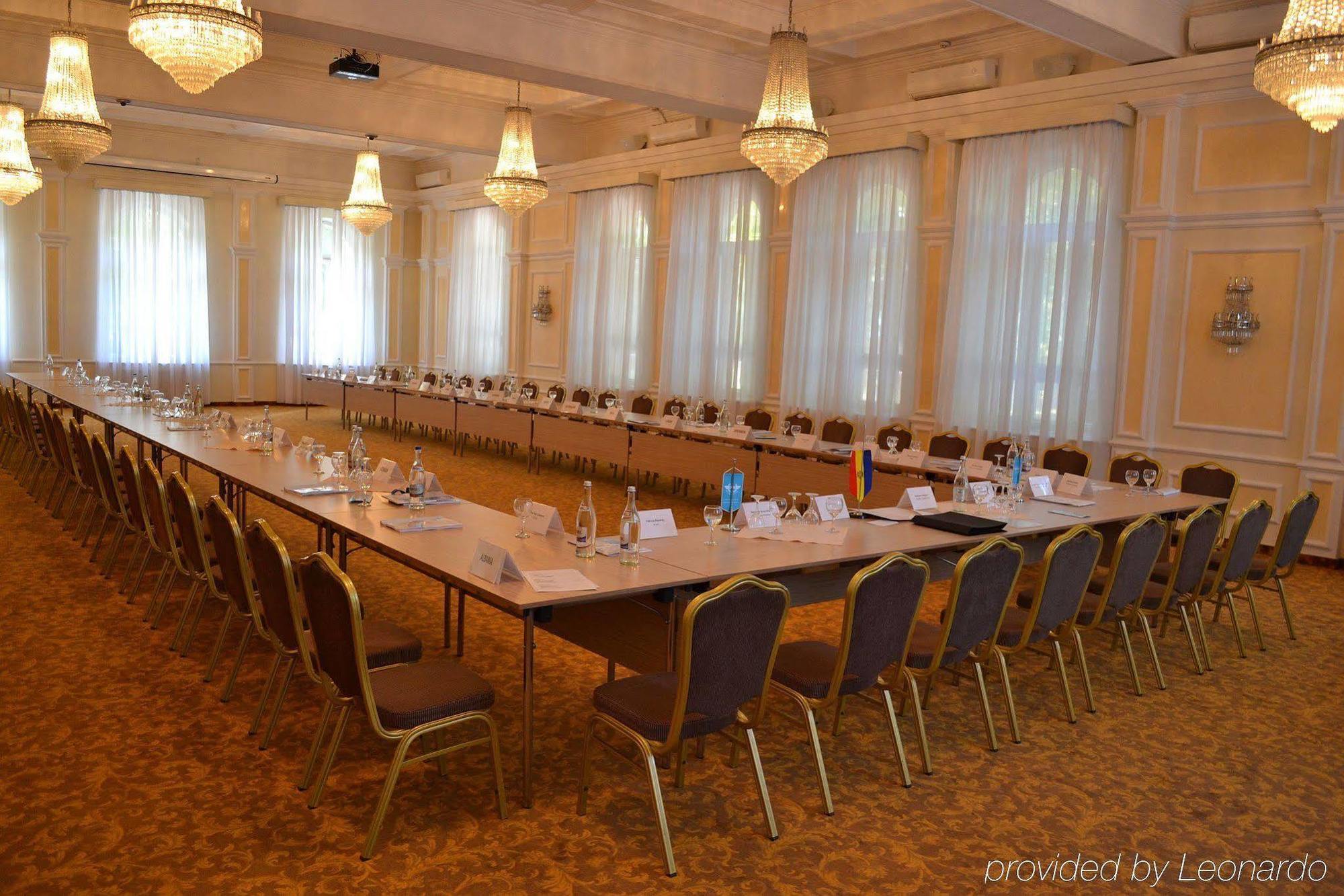 Codru Hotel Chisinau Eksteriør bilde