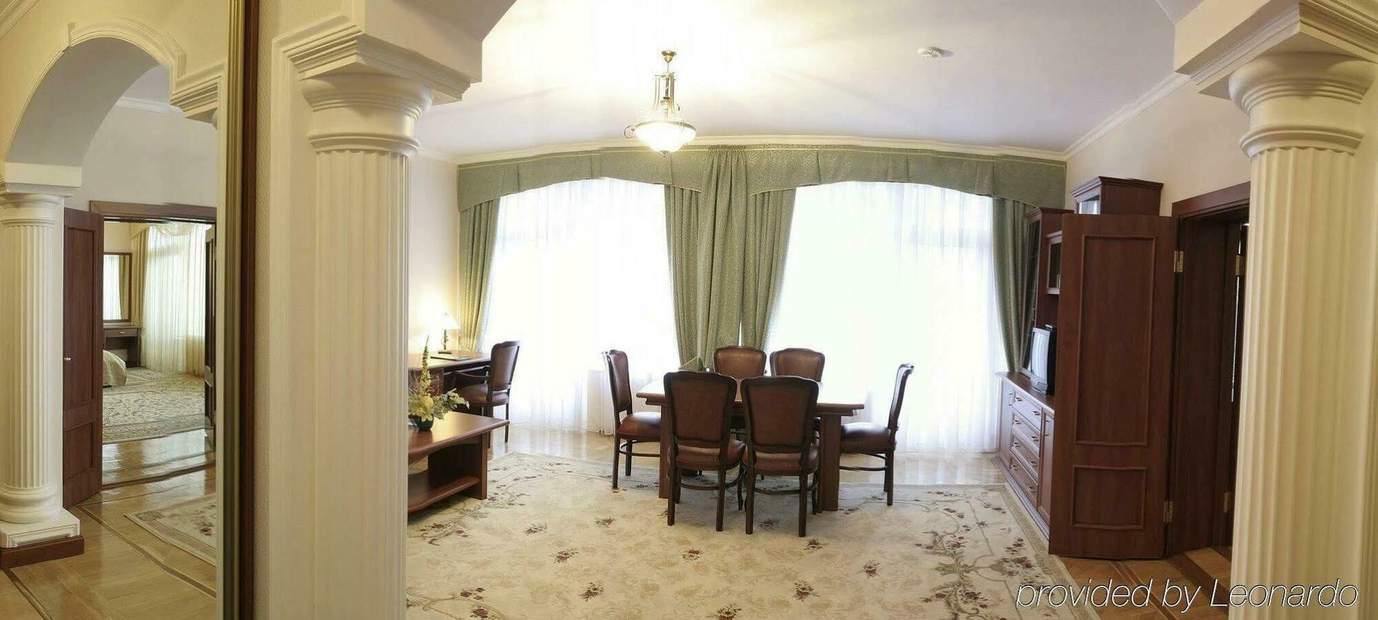 Codru Hotel Chisinau Eksteriør bilde